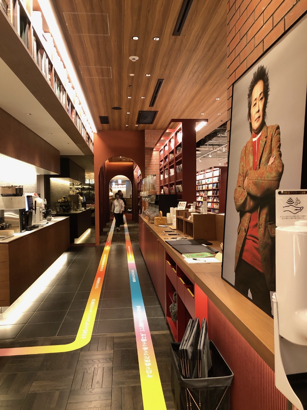 会場に展示された忌野清志郎の写真