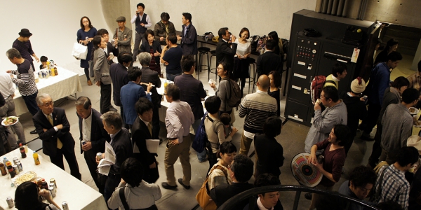代官山スタジオ内で行われた懇親会